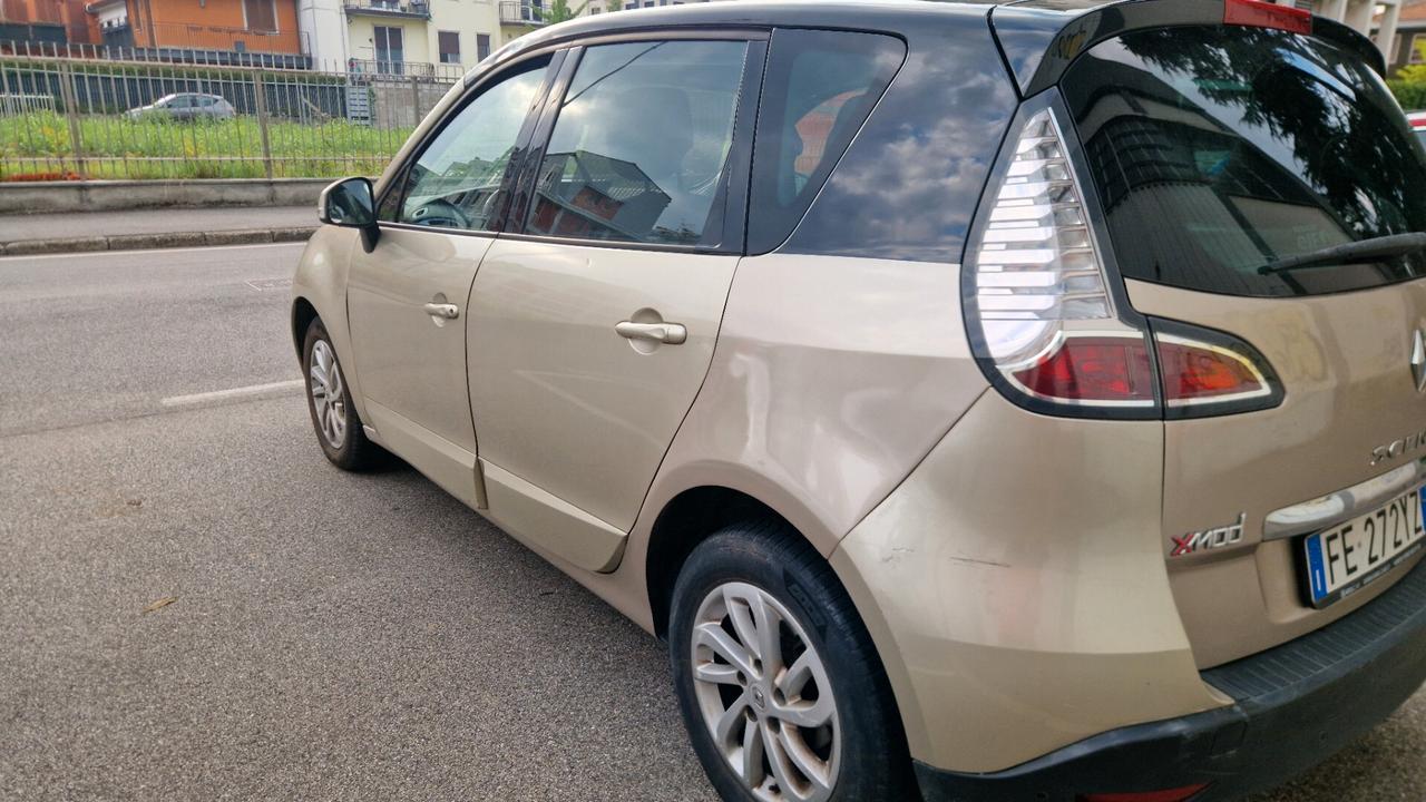 Renault Scénic XMod dCi 110 CV Limited