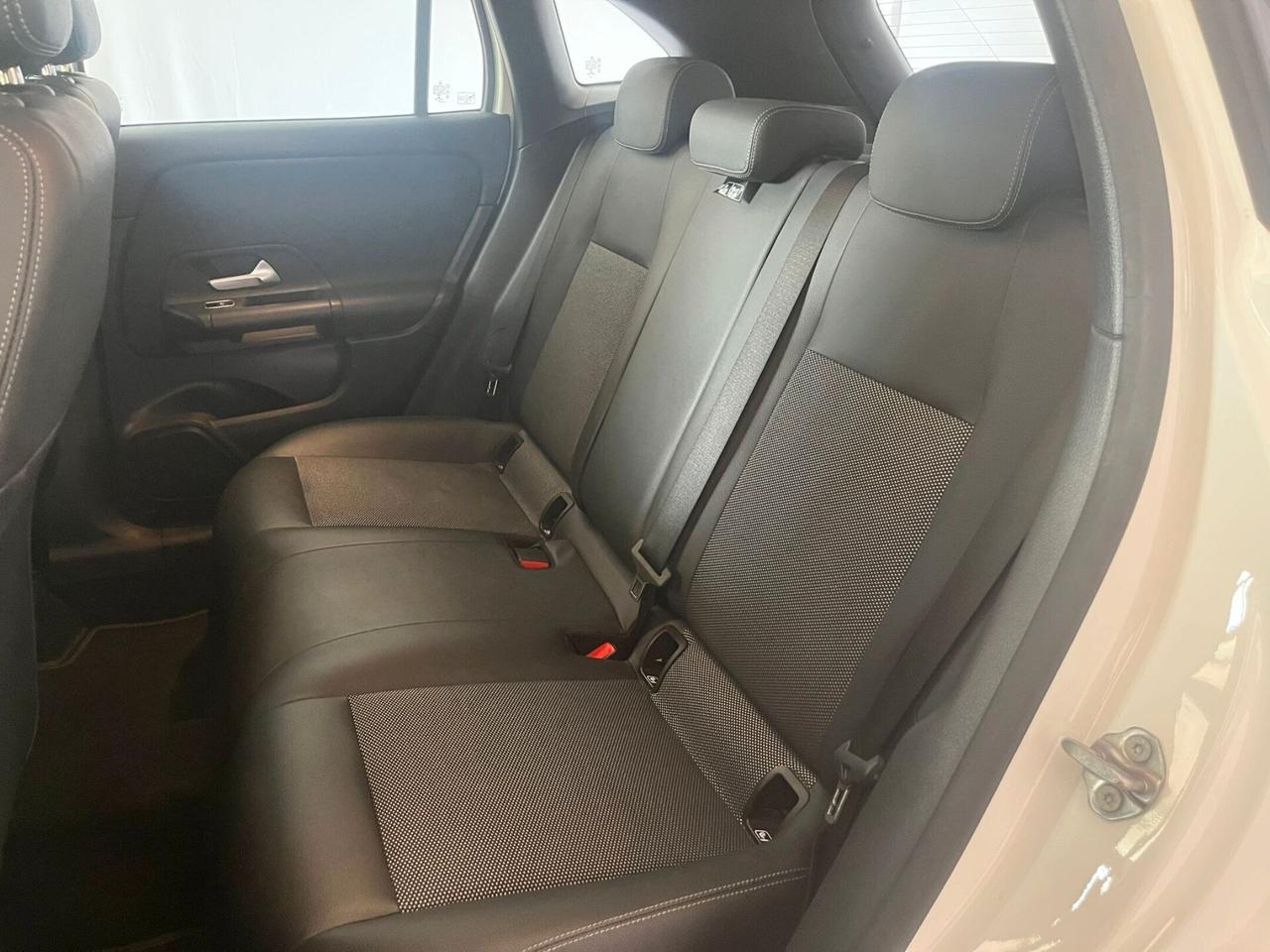 Mercedes-benz GLA 180 d Automatic Business Extra