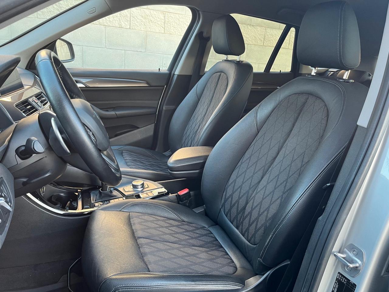 Bmw X1 sdrive18d xLine AUTOM. LED/NAVI/PELLE PERFETTA