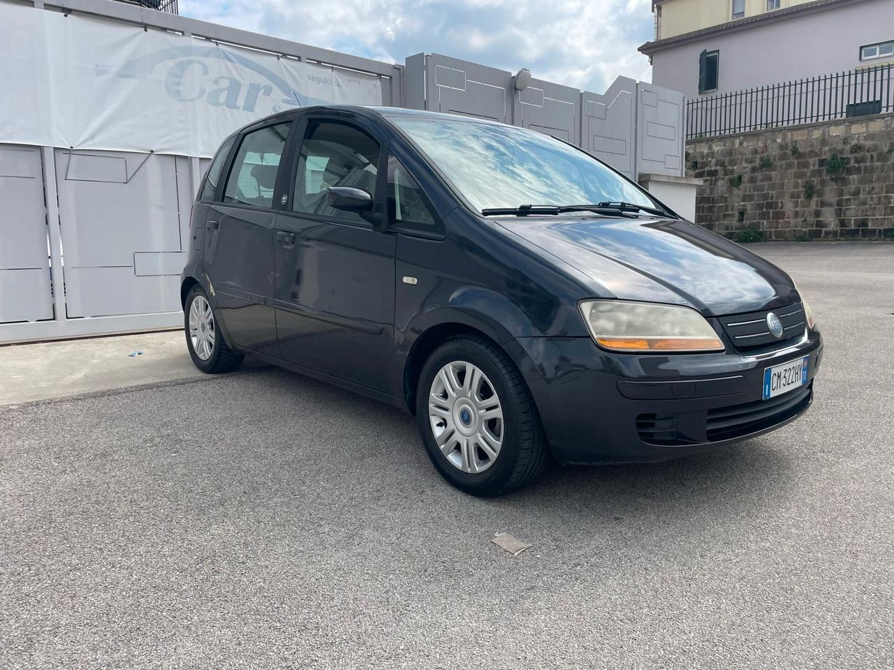Fiat Idea 1.4 16V Emotion