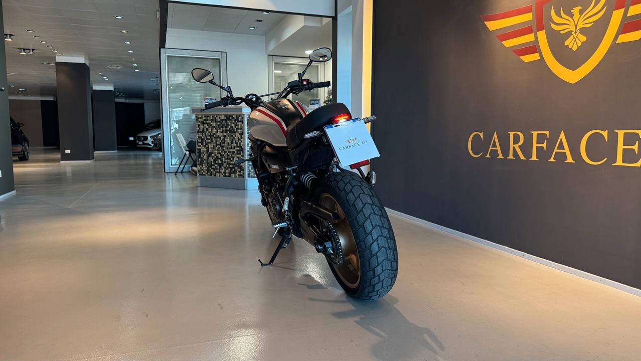 YAMAHA MOTO XSR 700- 2023