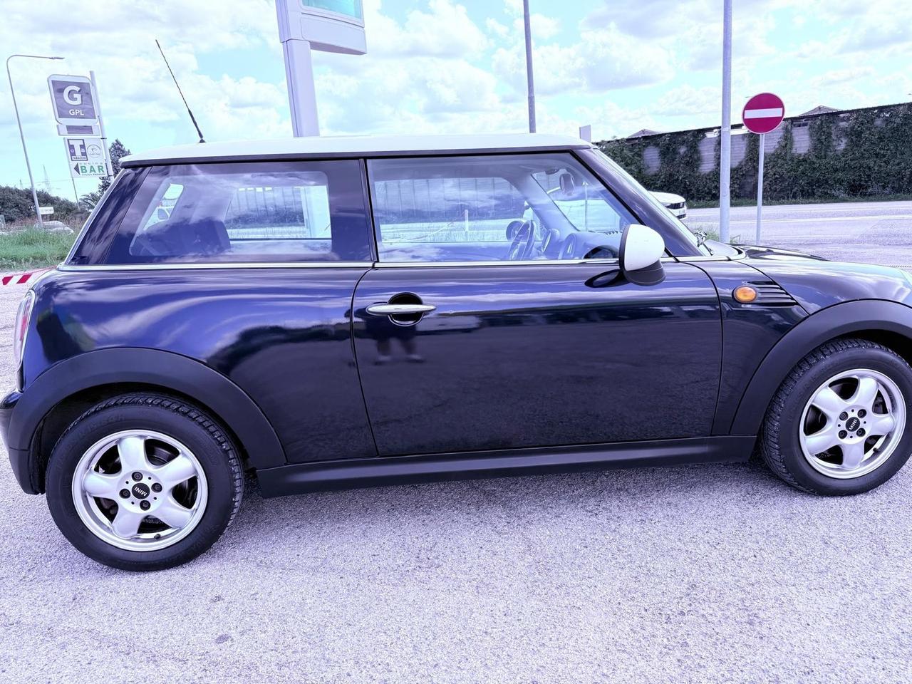 Mini 1.4 16V One Ok neopatentati
