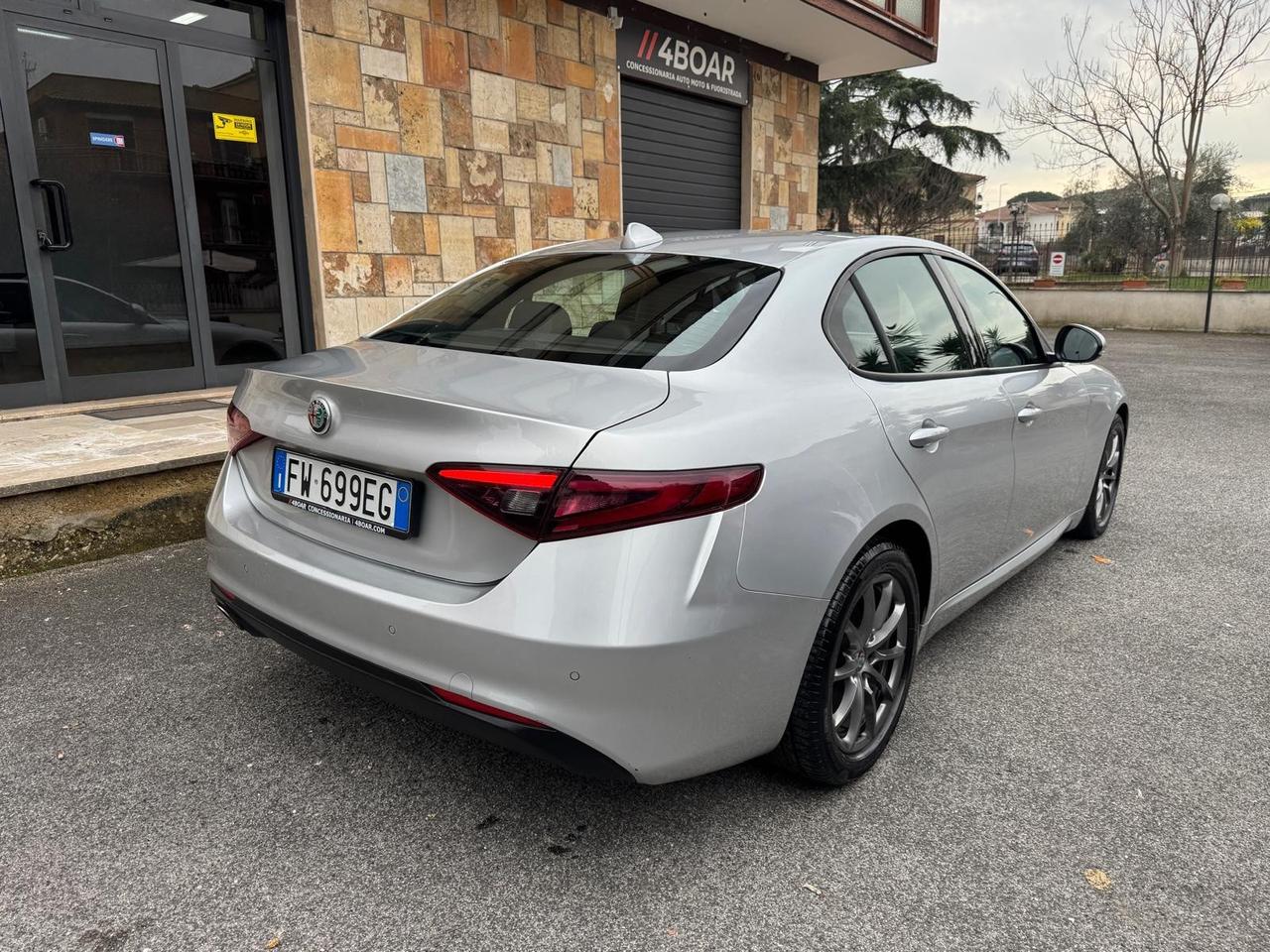 Alfa Romeo Giulia Super JTDM 2.2 160cv Automatica