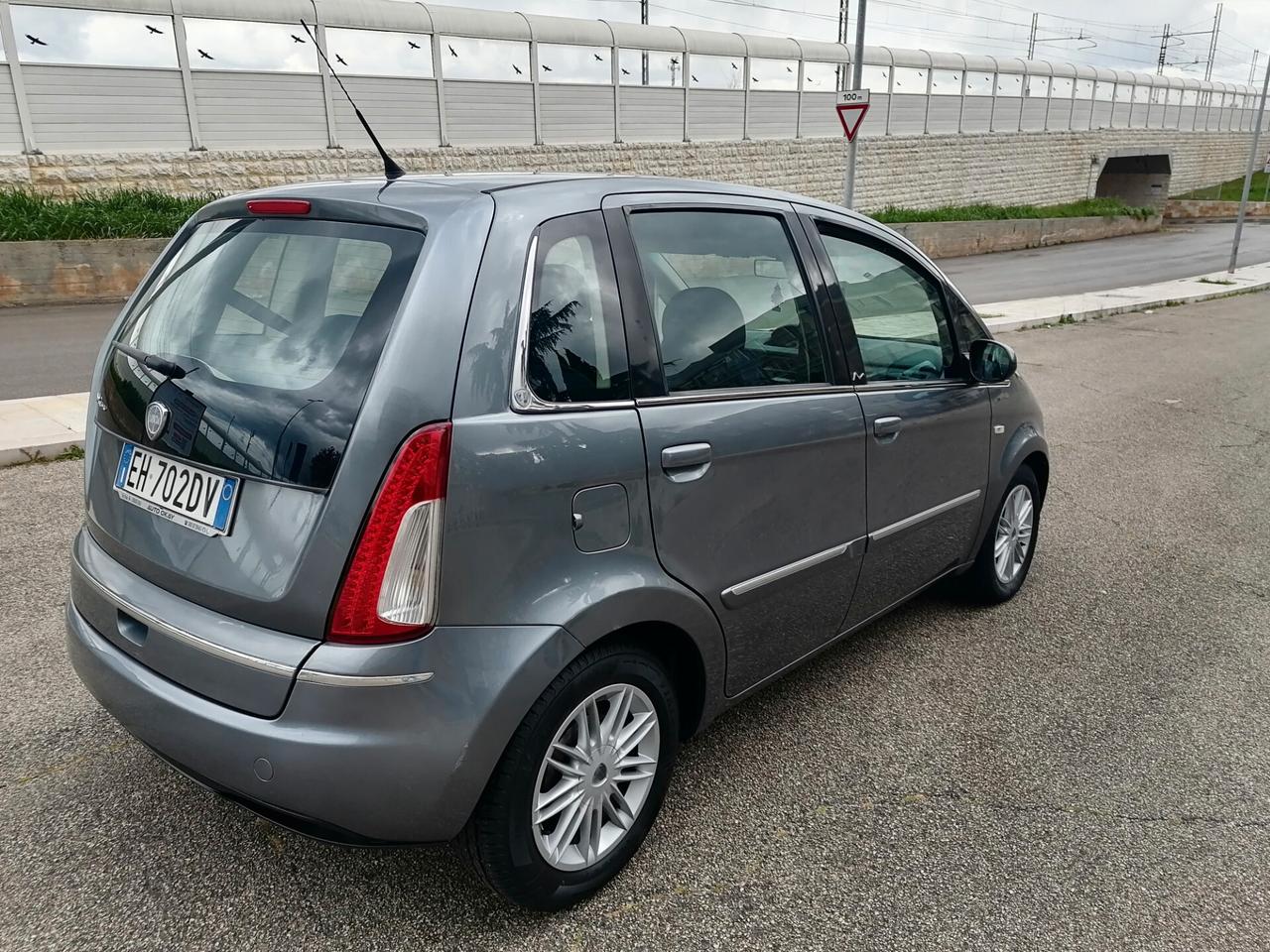 Lancia MUSA 1.3 Mjt 95 CV Gold 2011