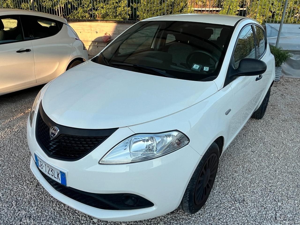 Lancia Ypsilon 1.0 IBRIDA-BENZINA 12000 KM CERTIFICATI 2020