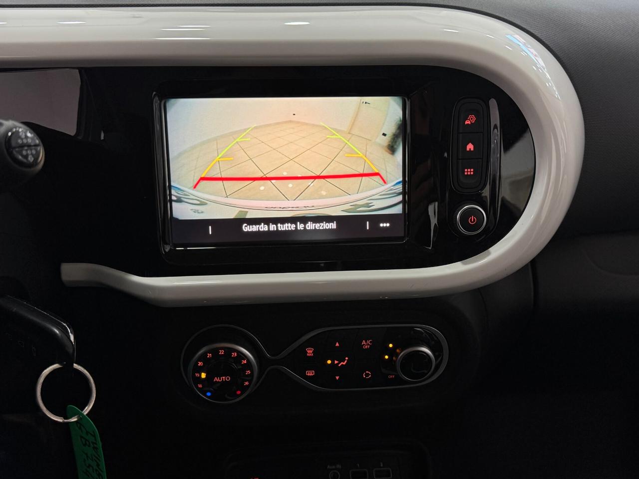 Renault Twingo 1.0 SCe 65 CV Duel2