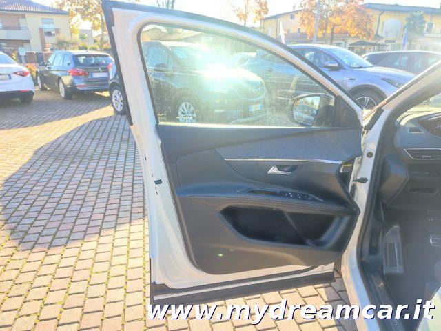 PEUGEOT 5008 BlueHDi 130 S&S EAT8 GT Line