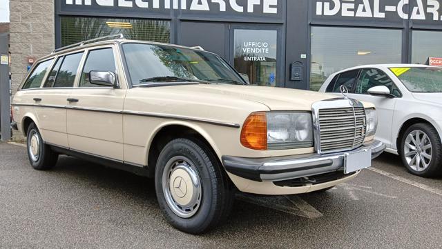 MERCEDES-BENZ 230 TE Station Wagon con CRS