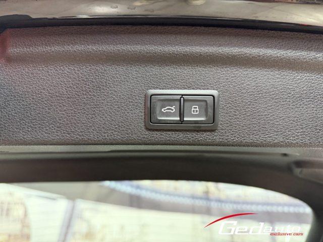 AUDI Q3 SPORTBACK SPB 40 TDI quattro S line Black edition