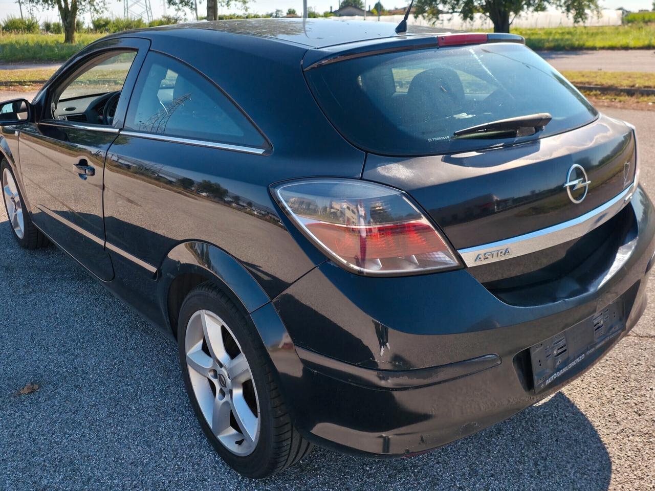Opel Astra GTC 1.6 benzina PER EXPORT