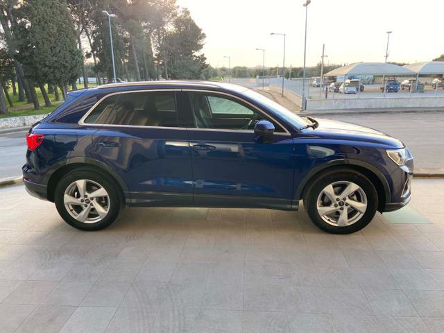 AUDI Q3 35 2.0 TDI S tronic Business Advanced COCKPIT