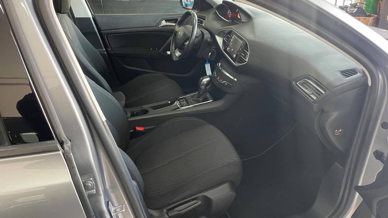 Peugeot 308 BlueHDi 120 S&S EAT6 SW Allure