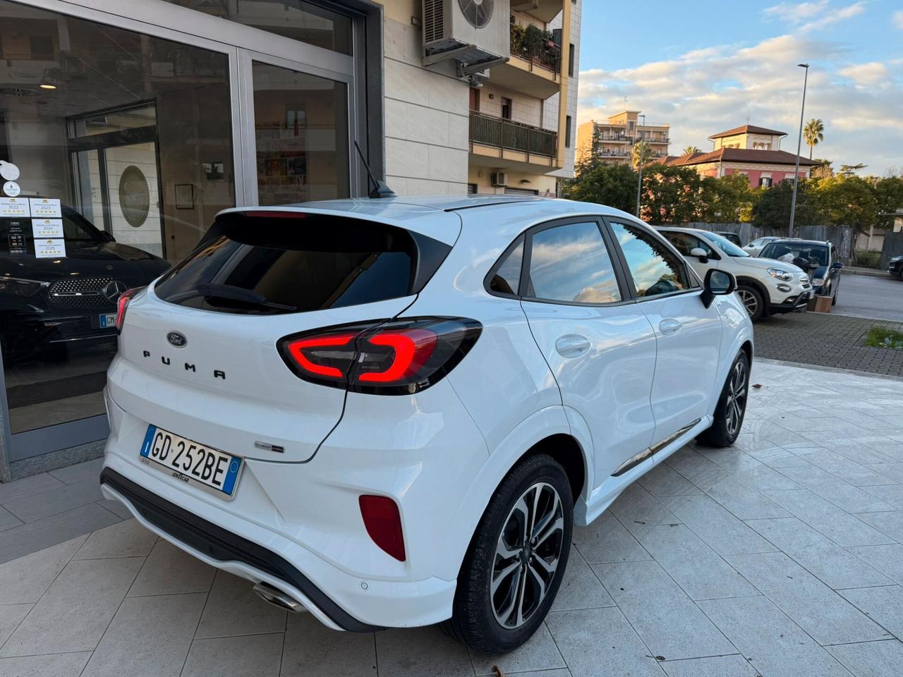 Ford Puma 1.0 EcoBoost Hybrid 125 CV S&S ST-Line