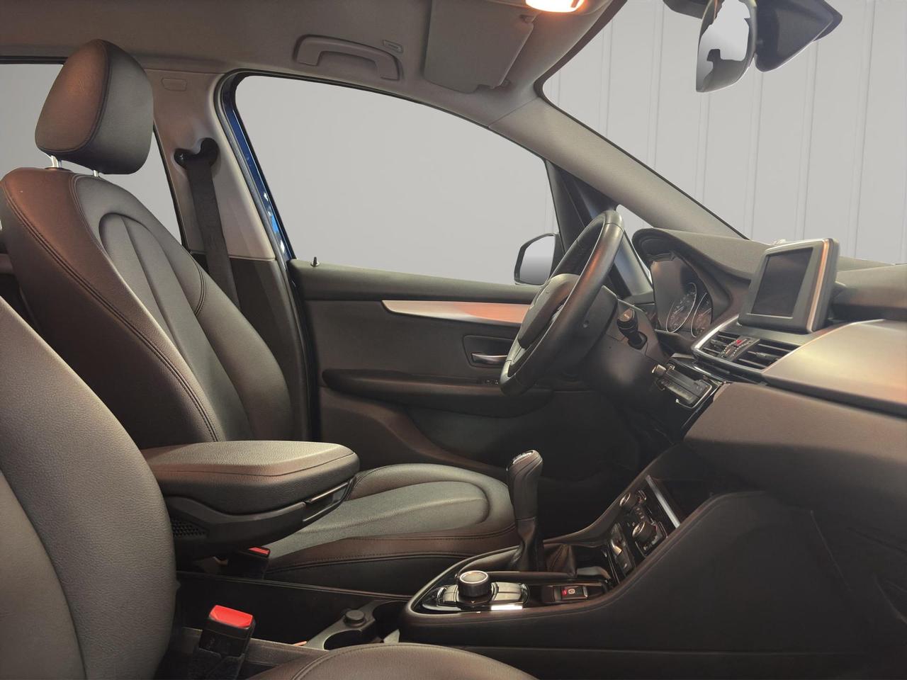 Bmw 218d Active Tourer Advantage my17