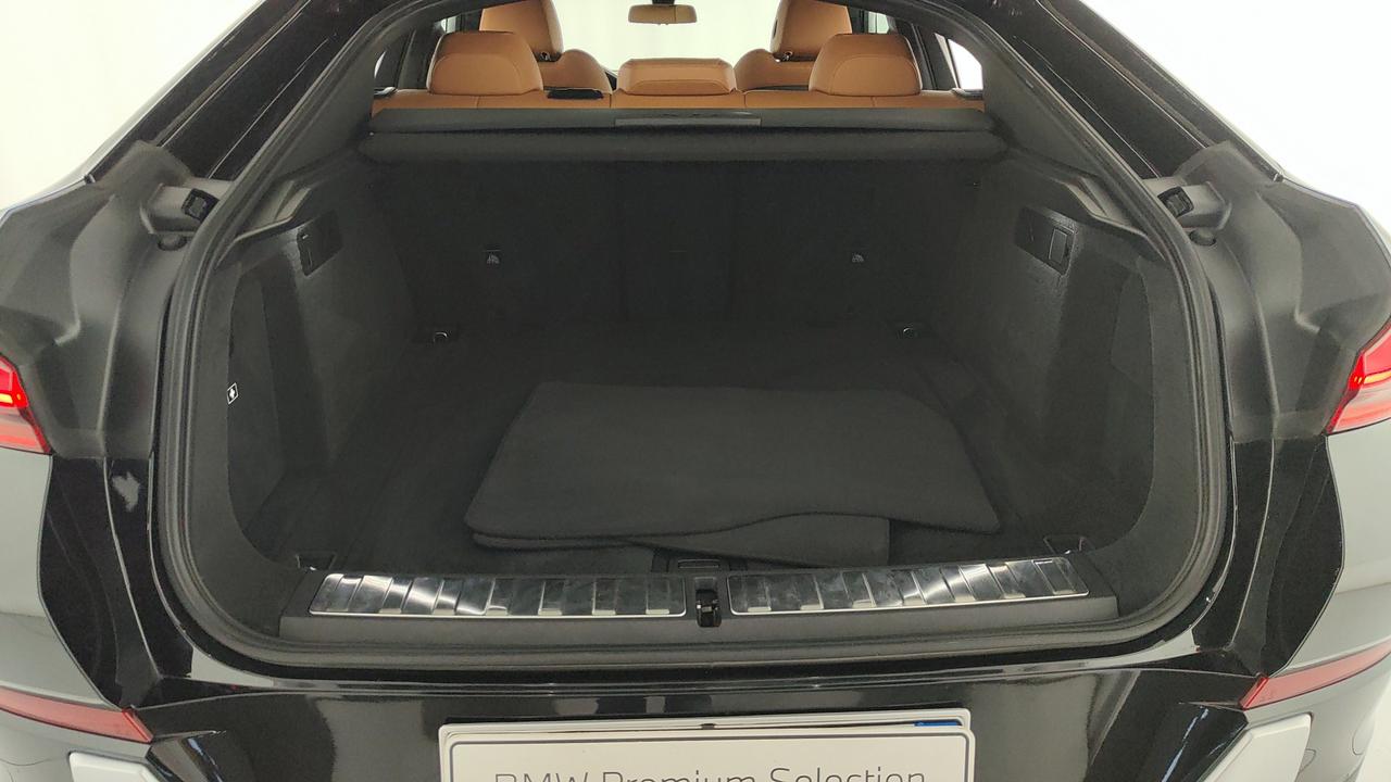 BMW X6 G06 - X6 xdrive30d mhev 48V xLine auto