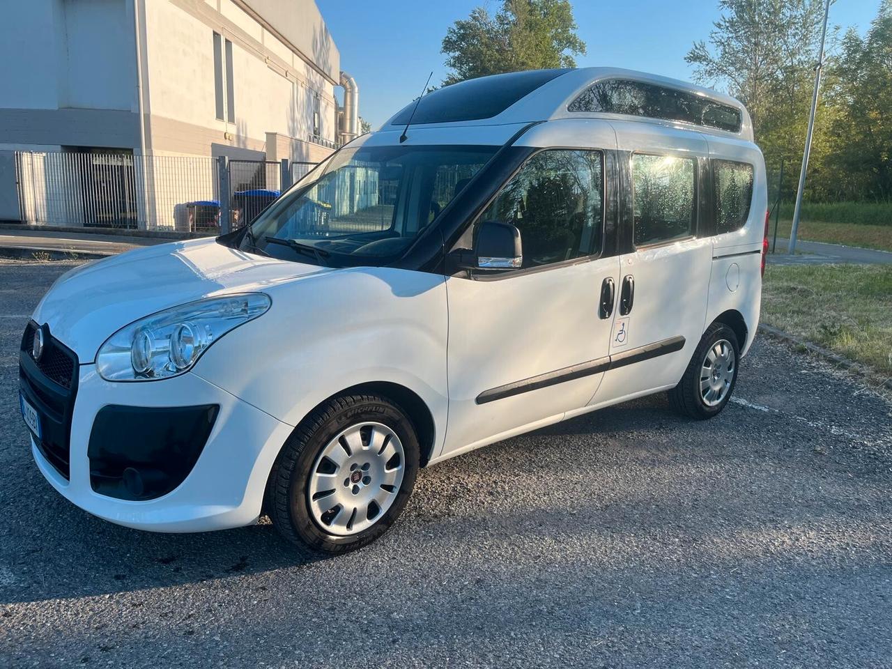 Fiat Doblo 1.6 MJT 16V trasp.disabili, tetto alto - 2012