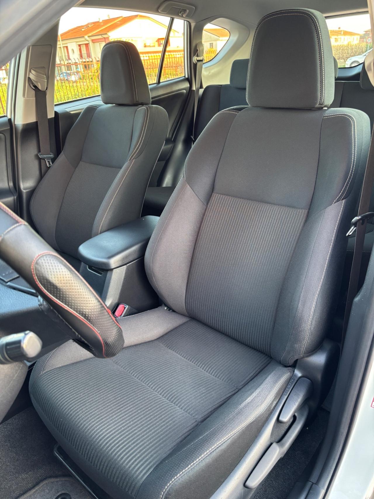 Toyota RAV 4 RAV4 2.0 D-4D 2WD Active