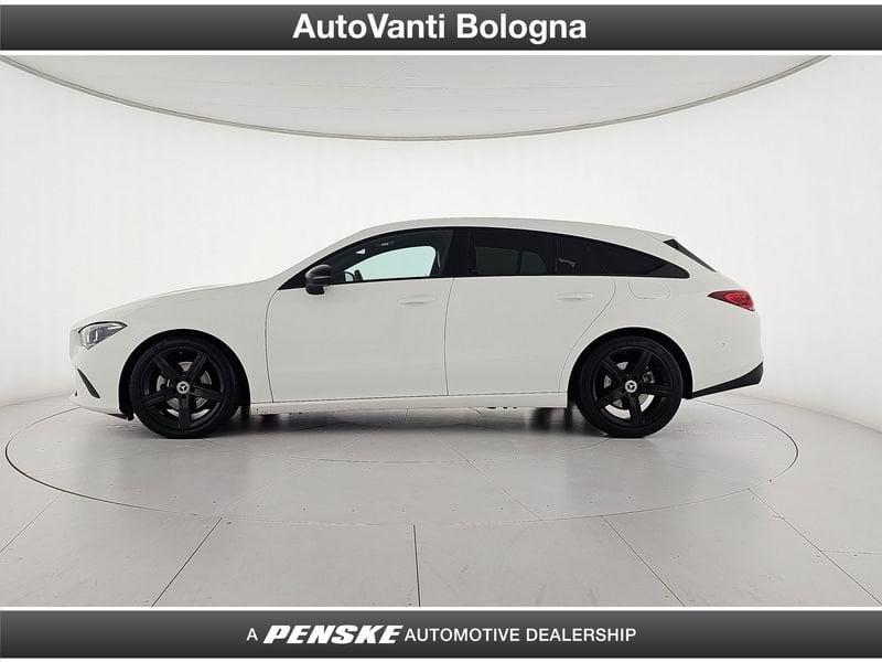 Mercedes-Benz CLA CLA Shooting Brake 180 d Night edition auto