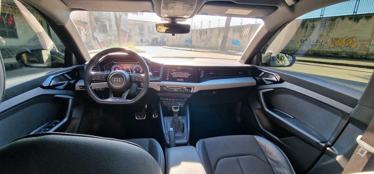 Audi A1 SPB 35 TFSI S tronic line edition Automatica