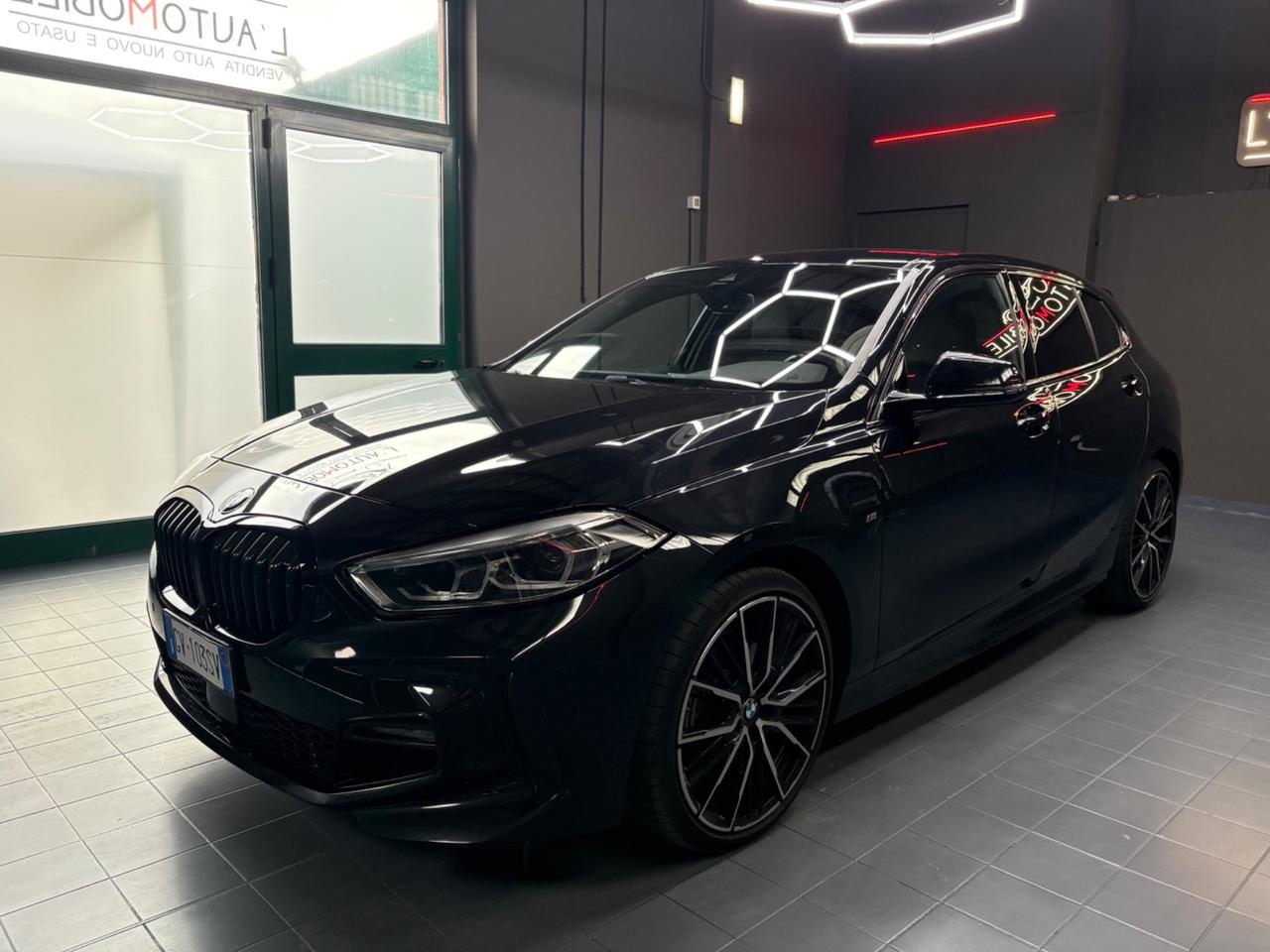 Bmw 118 120d xDrive 5p. Colorvision Edition