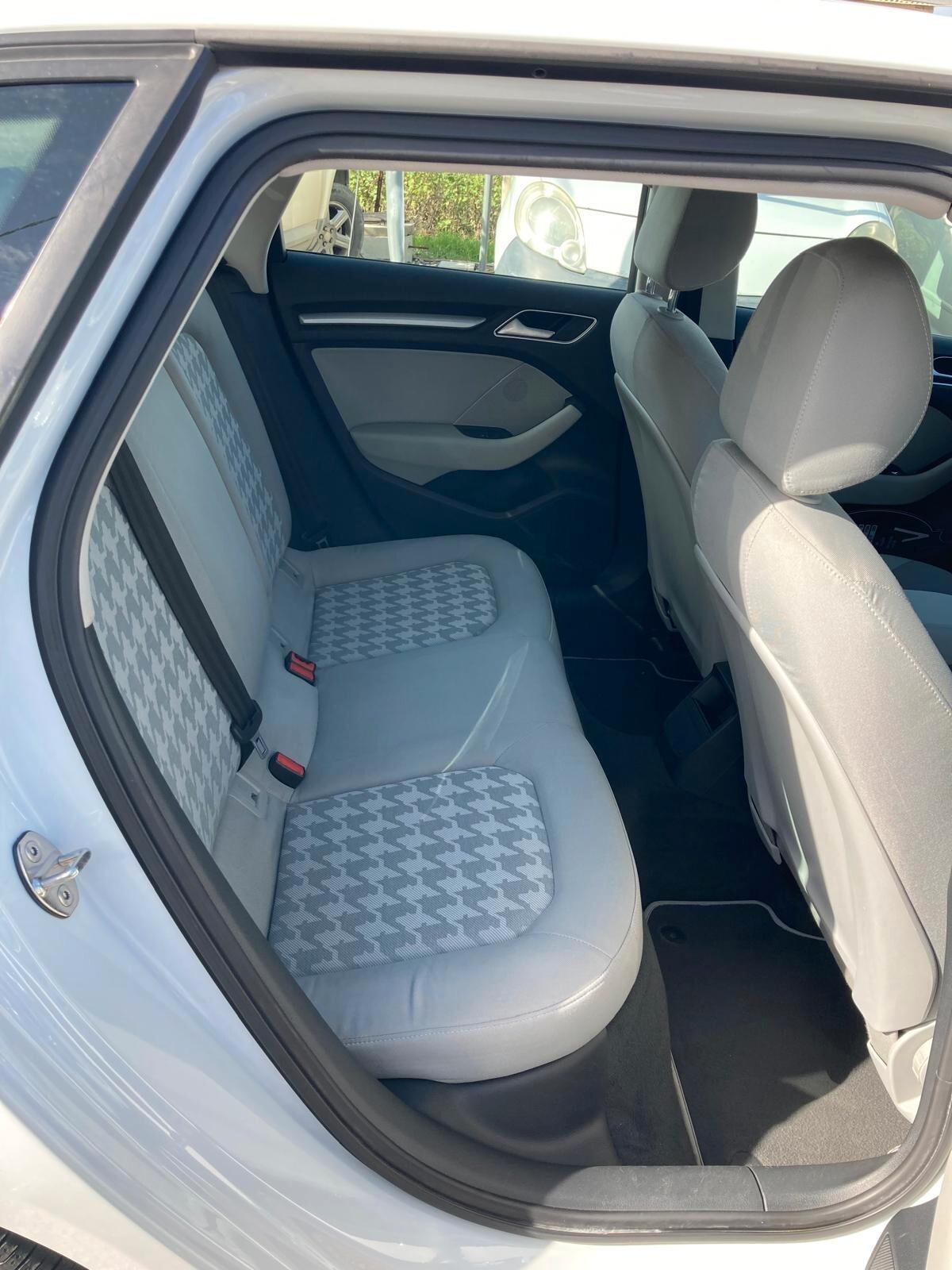 Audi A3 SPB 1.6 TDI ultra Attraction