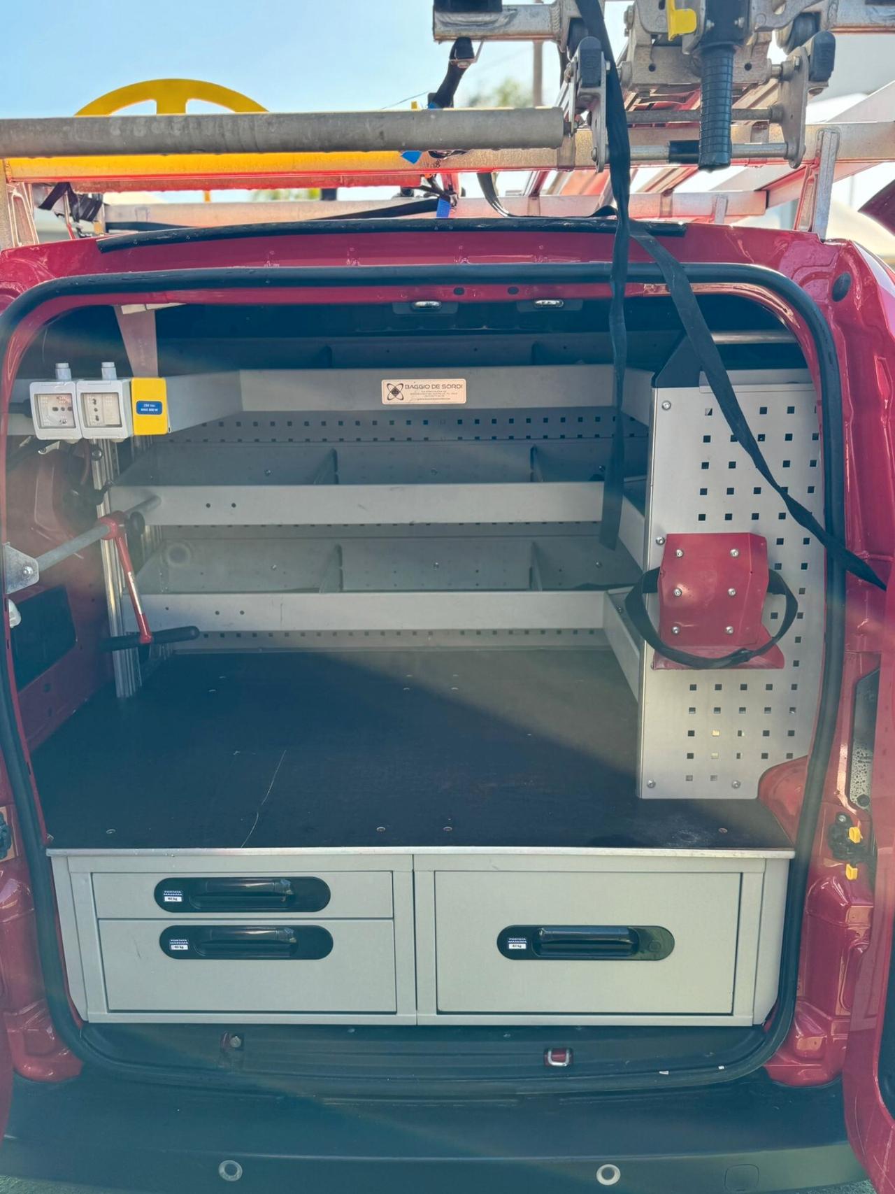 Fiat Fiorino 1.3 MJT 95CV Cargo Adventure