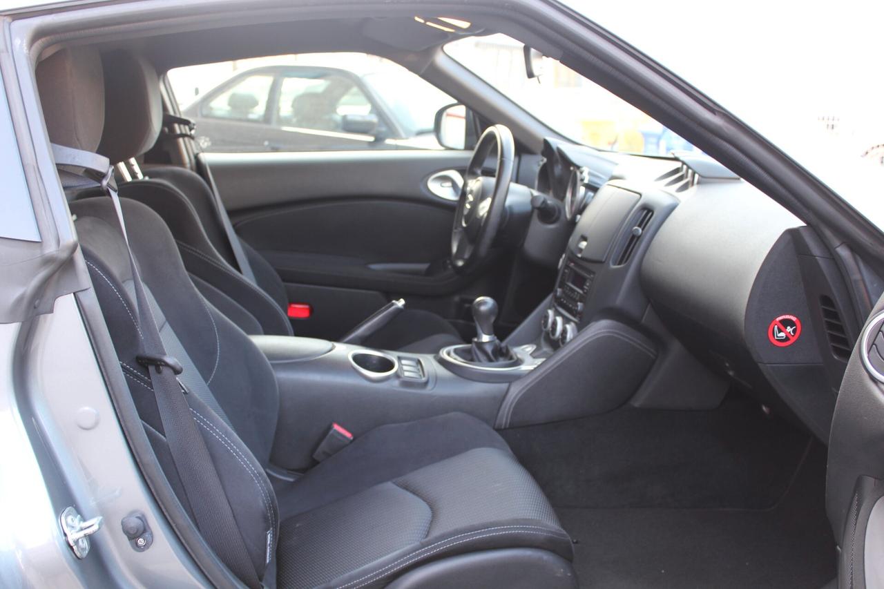 Nissan Z 370Z Coupé 3.7 V6 Lev 2 coupe