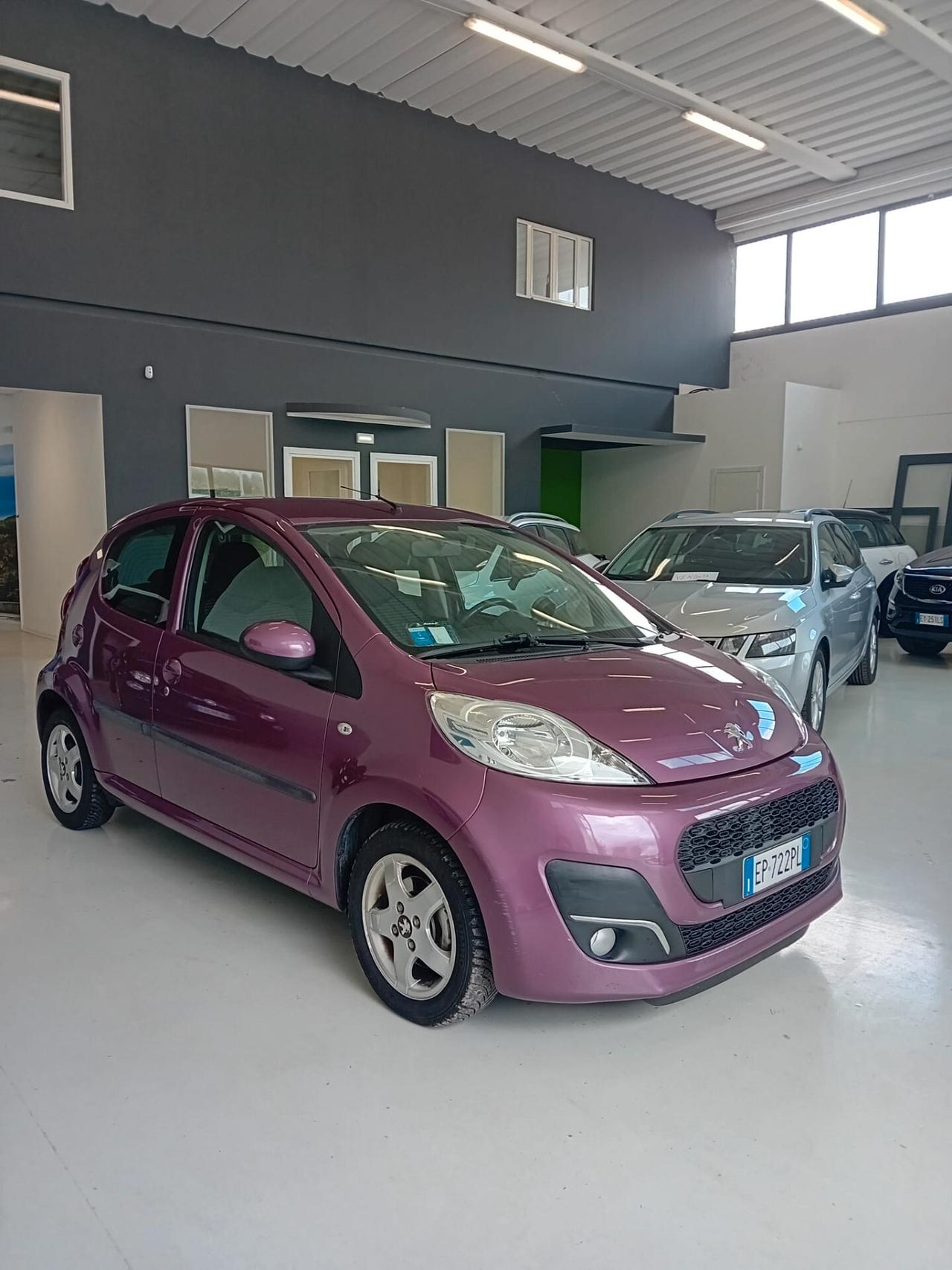 Peugeot 107 1.0 68CV 5p. Allure Automatica