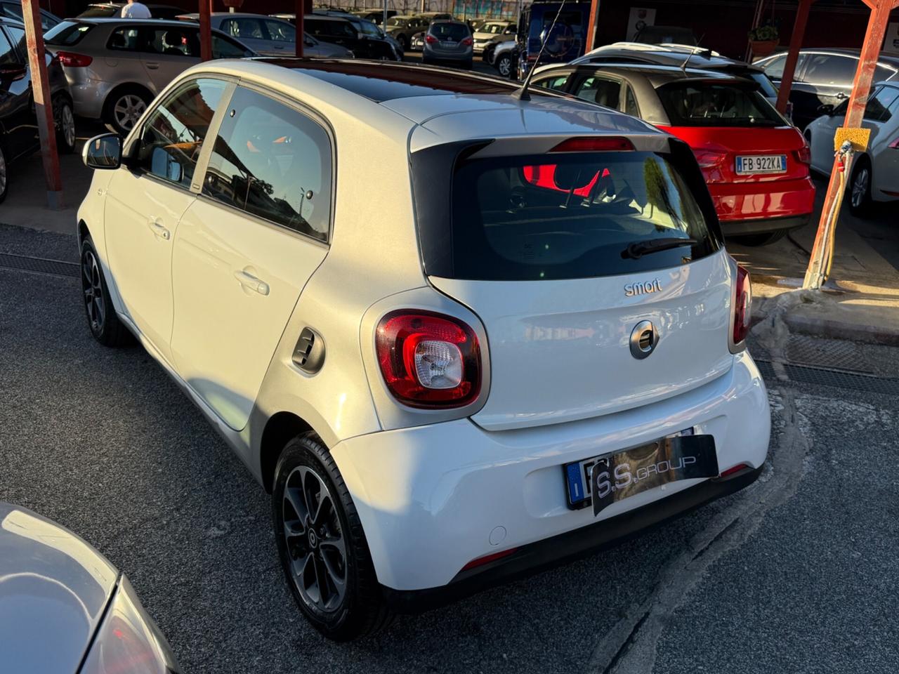 ForFour 1.0 90 CV/( 25 MILA KM )/permute/garanzia/unipro
