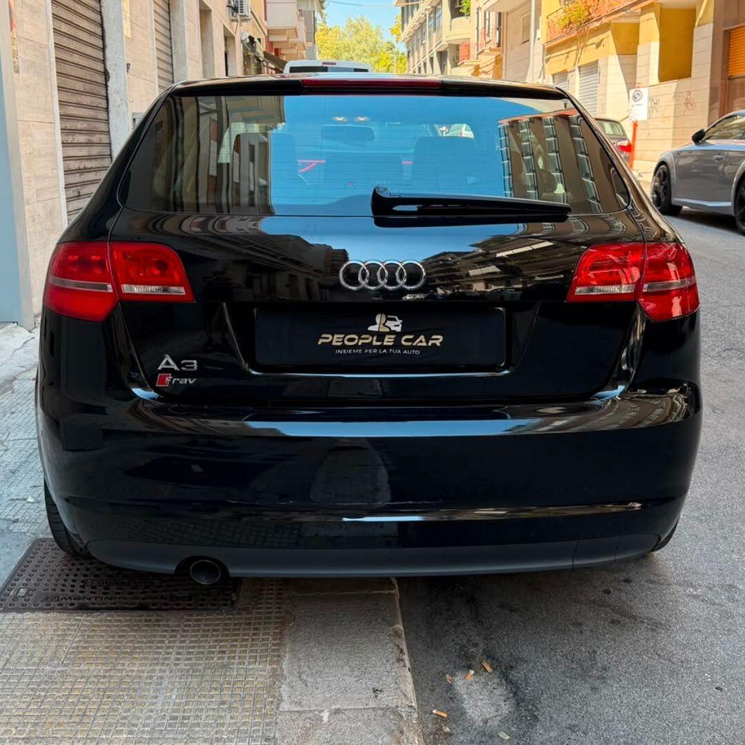 Audi A3 1.6 TDI Aut - 105 CV