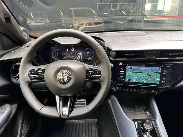 Alfa Romeo Junior Junior 1.2 ibrida Sprint 145cv edct6 con Navigatore