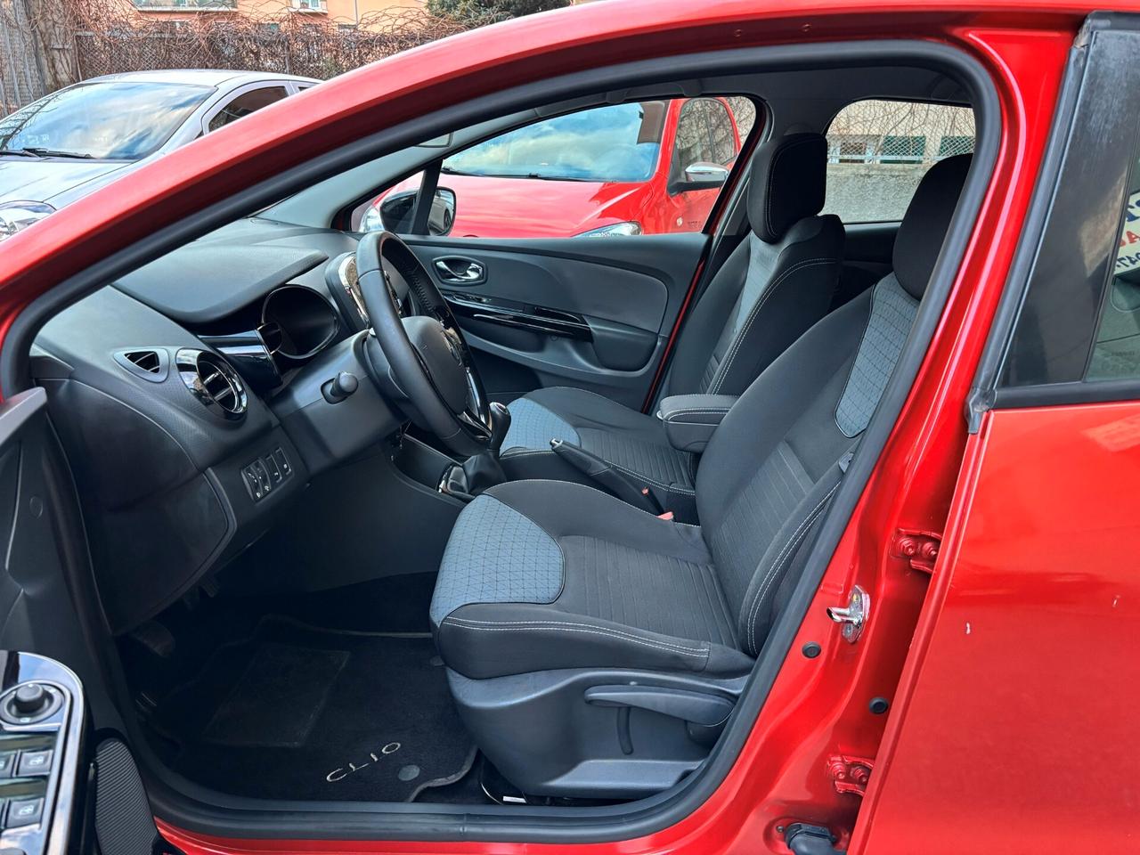 Renault Clio 0.9 TCe 12V 90CV Start&Stop 5 porte Energy