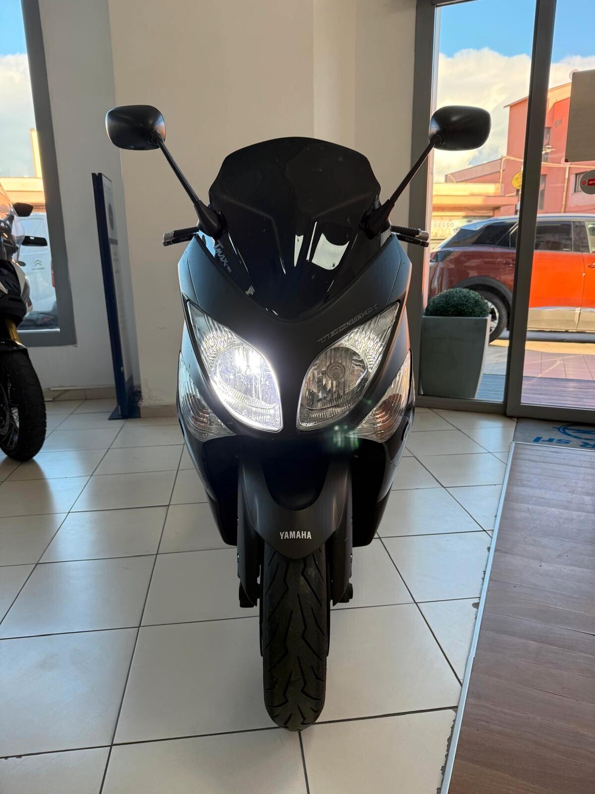 Yamaha TMAX 500