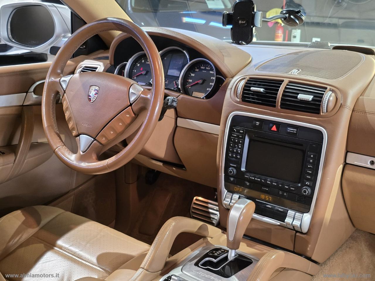 PORSCHE Cayenne S