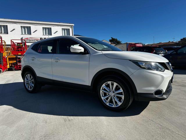 NISSAN Qashqai 1.2 DIG-T Tekna OK NEOPATENTATO