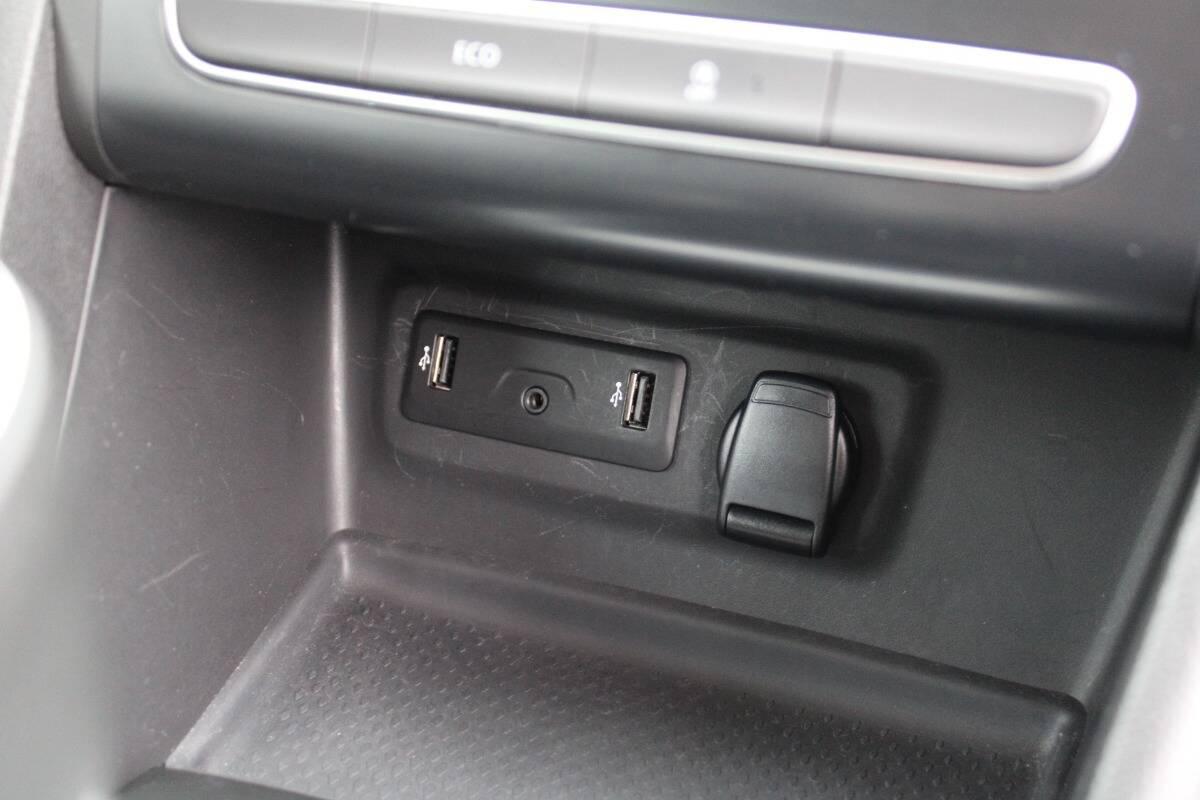 Renault Megane 1.5 blue dci Business 115cv Con NAVIGATORE