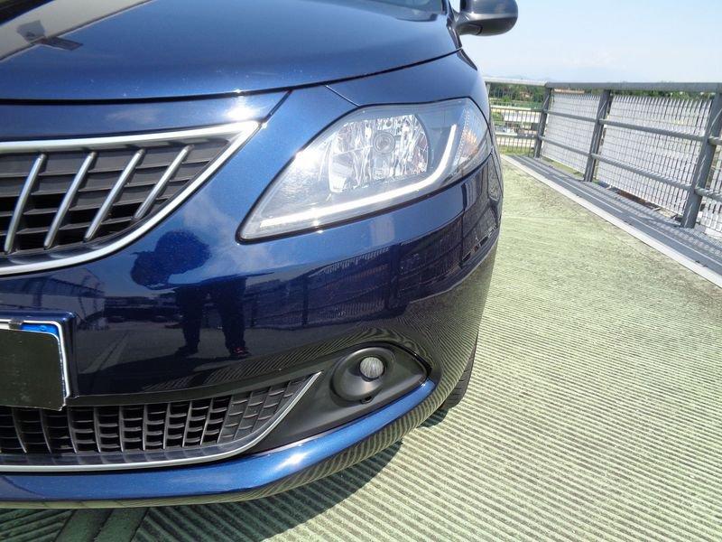 Lancia Ypsilon 1.0 FireFly 5 porte S&S Hybrid Gold