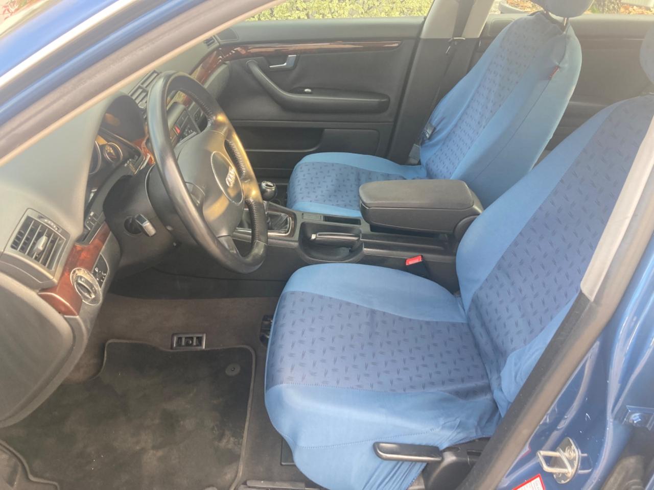 AUDI A4 BERLINA (DA VETRINA) PROPRIETARIO UNICO