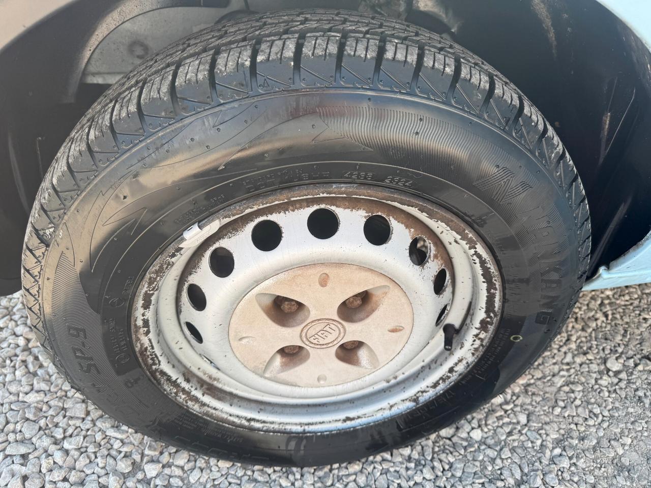 Fiat Doblo 1.3 MJT 4 porte (vettura)