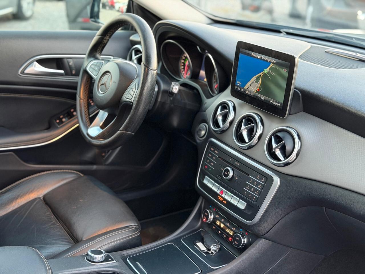 Mercedes-benz GLA 200 d Automatic Amg Premium