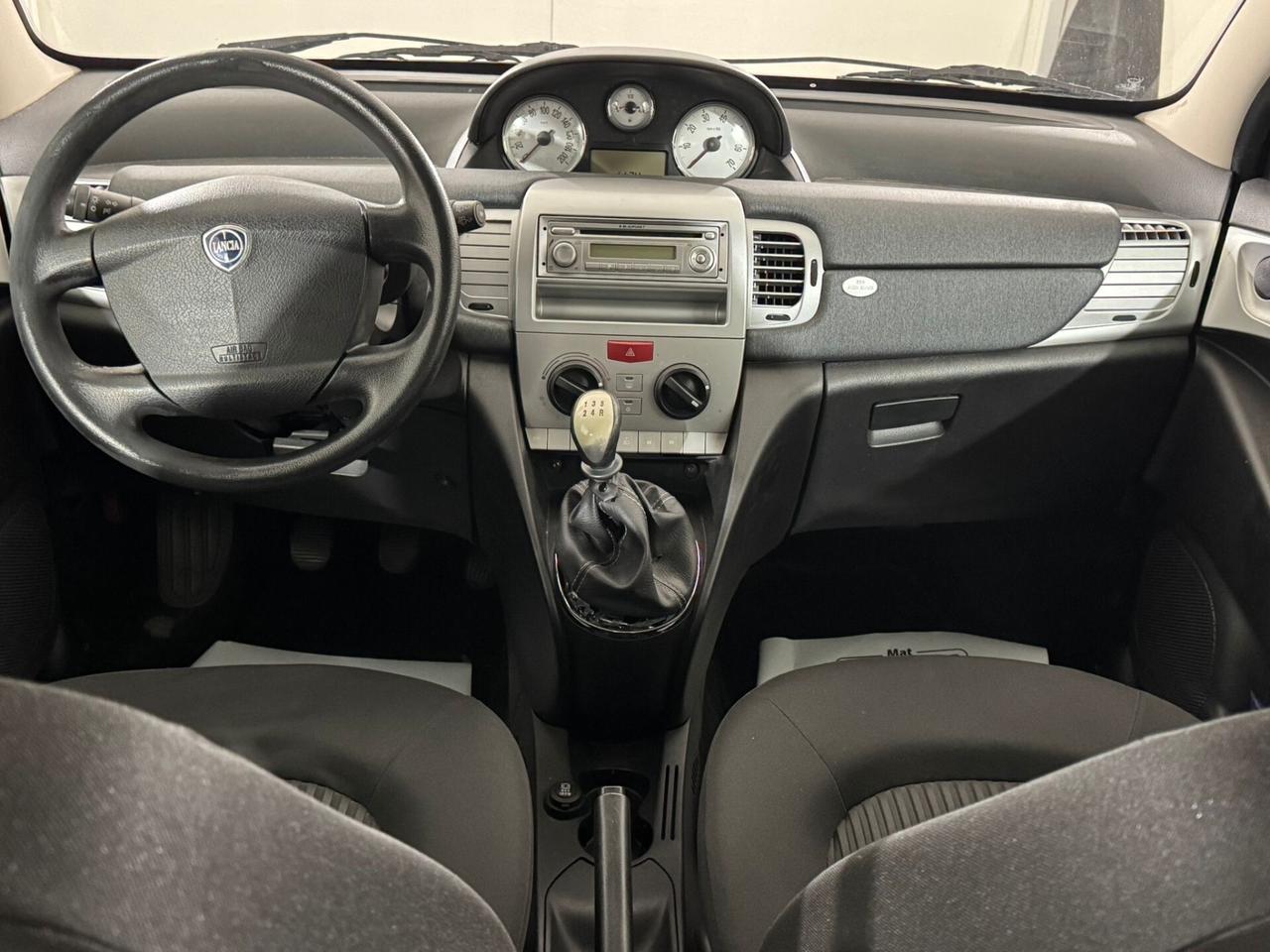 Lancia Ypsilon 1.2 Versus