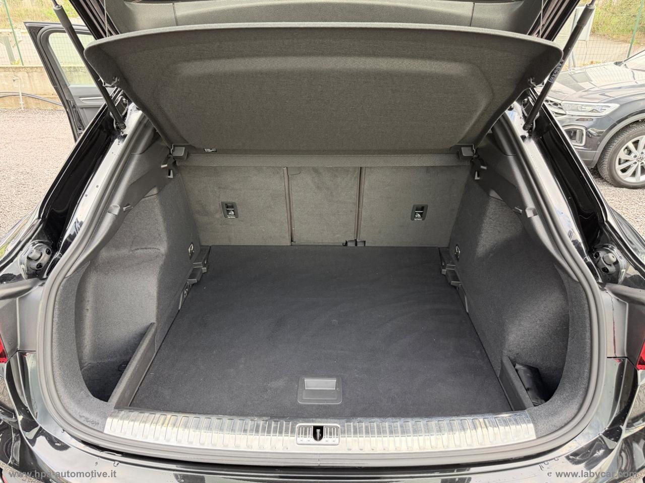 AUDI Q3 SPORTBACK 2.0TDI S-line NAVI FULL LED RETROCAMERA 360