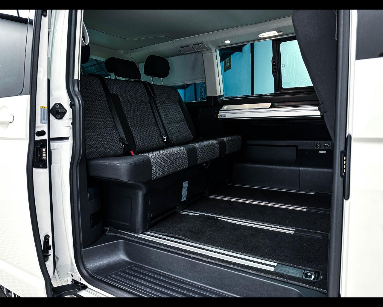 VOLKSWAGEN California 2.0 TDI 150CV Beach Camper Edition