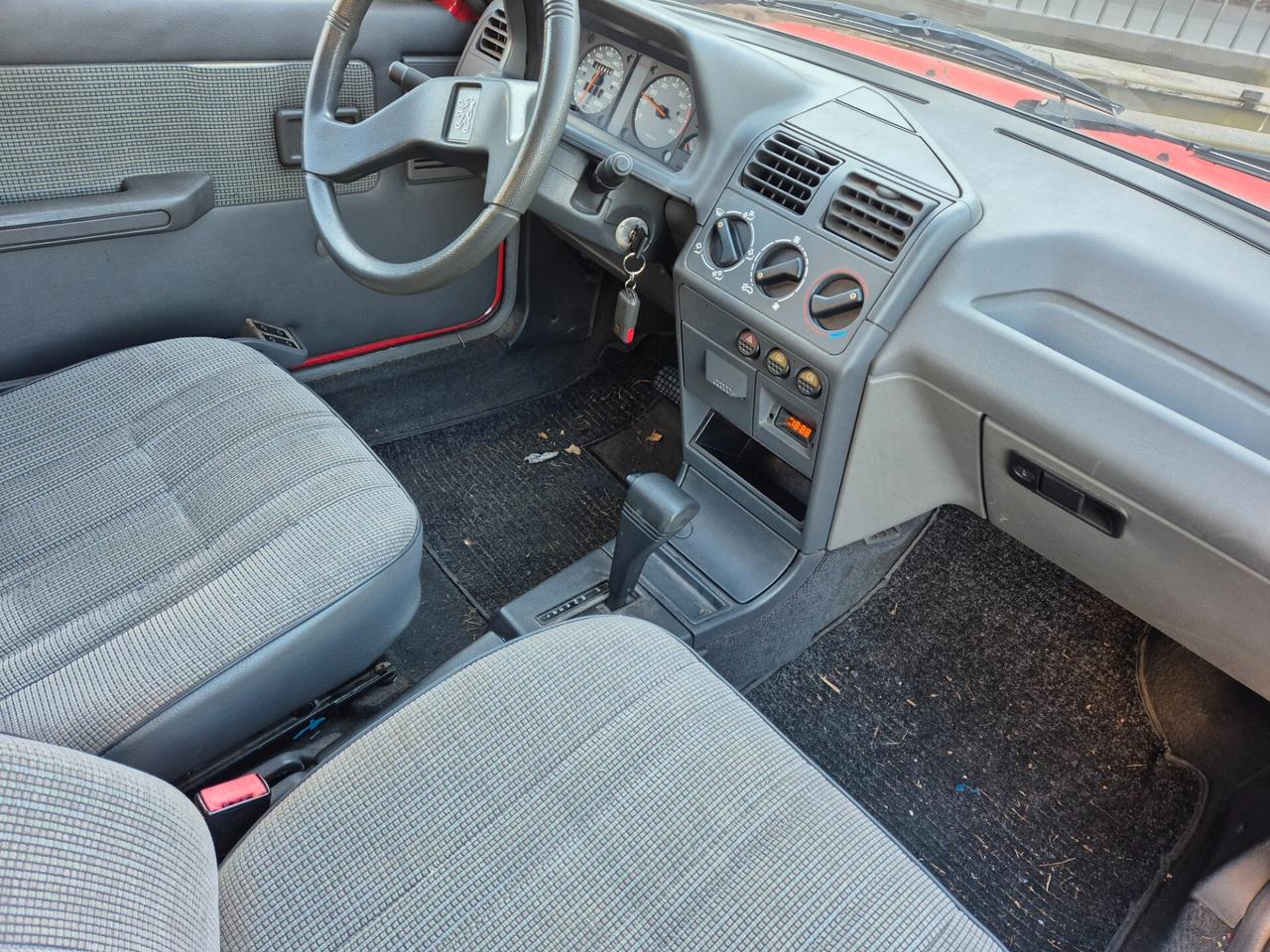 Peugeot 205 1.6i cat 5 porte Automatica