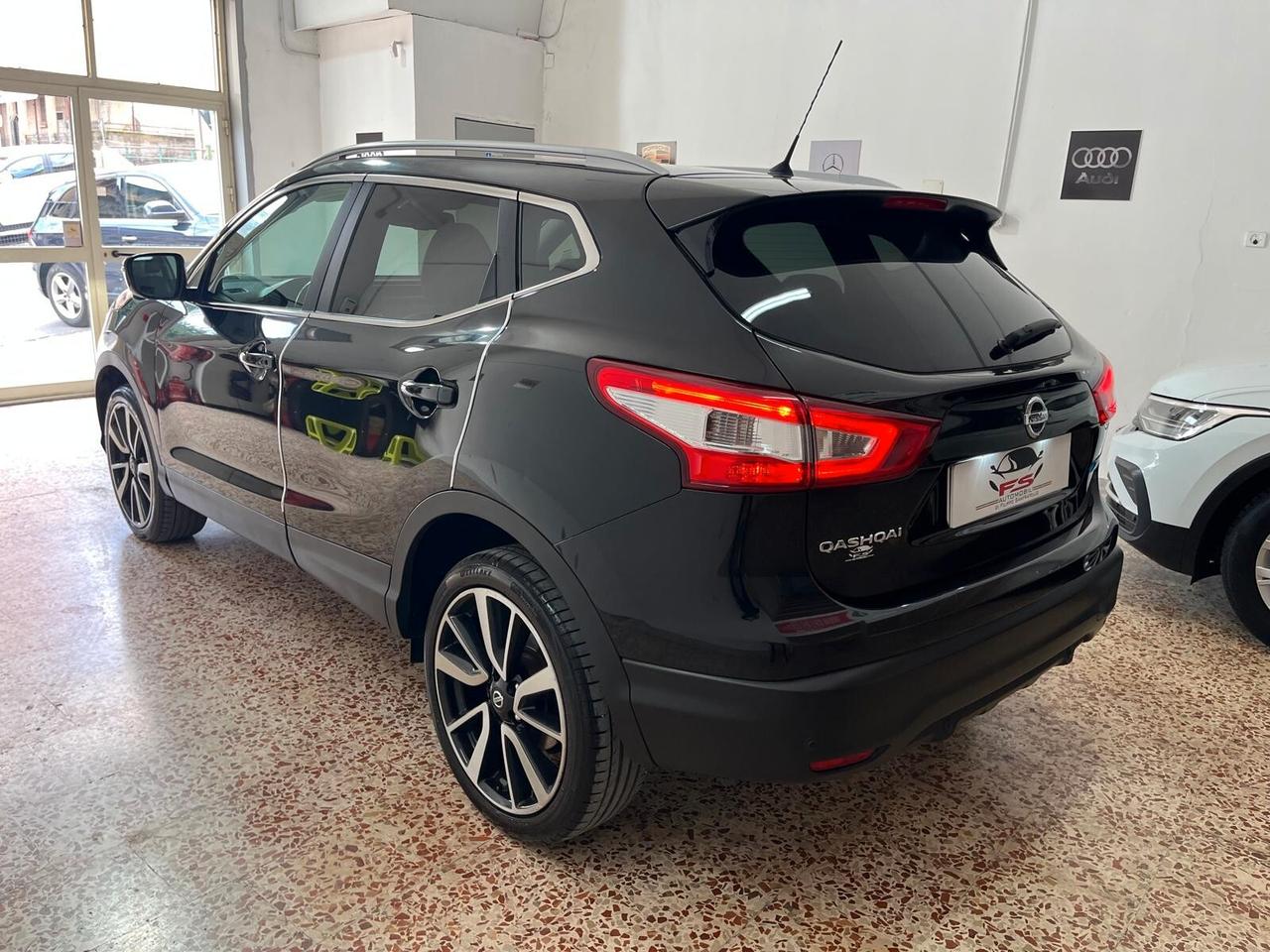 Nissan Qashqai 1.6 dCi DPF 360