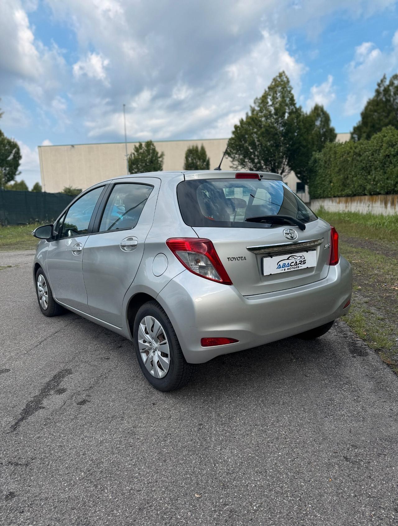 Toyota Yaris 1.0 51kW Benz 5p *SOLO 40.000 KM CERTIFICATI*