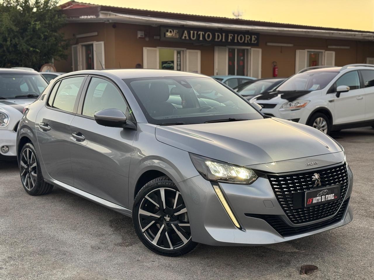 Peugeot 208 1.5 BlueHDi 100 Allure NAVI PACK