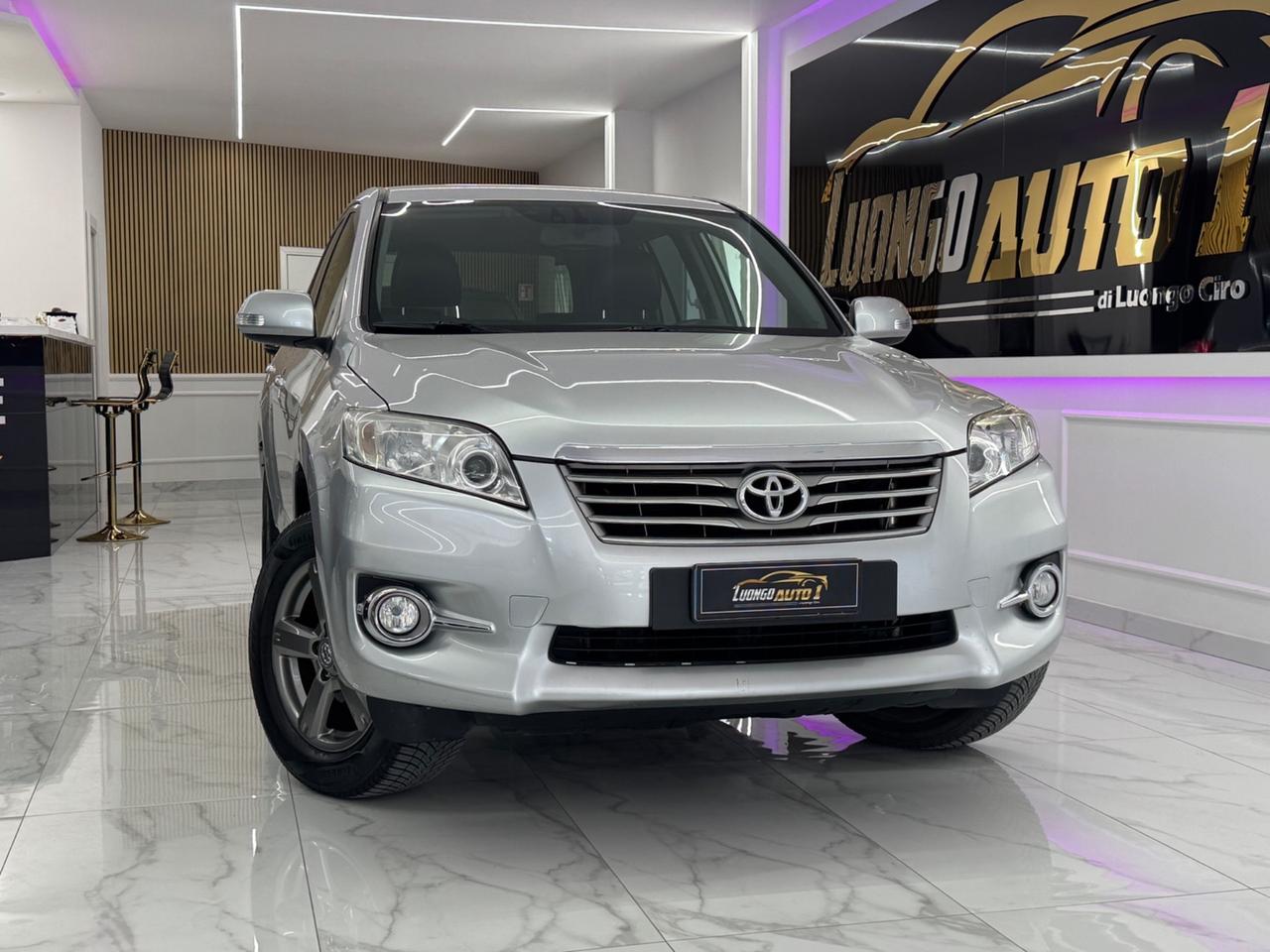 Toyota RAV4 2.2 D-4D 150CV Lounge Iper Full