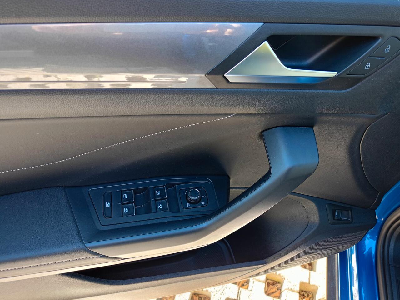 Volkswagen T-Roc 1.0 81 kw ITALIANA