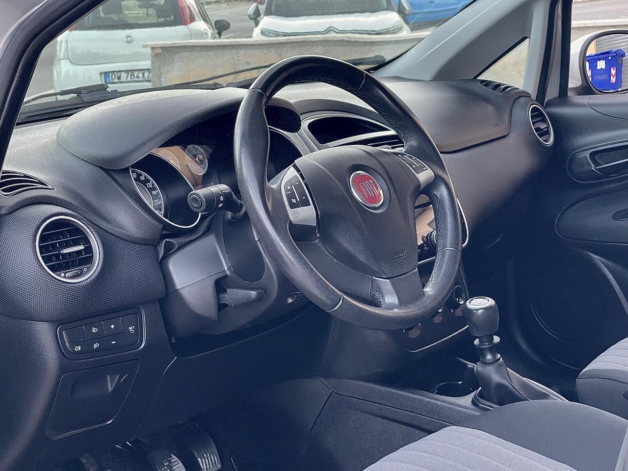 Fiat Punto 1.2 benzina 2017 - NEOPATENTATI